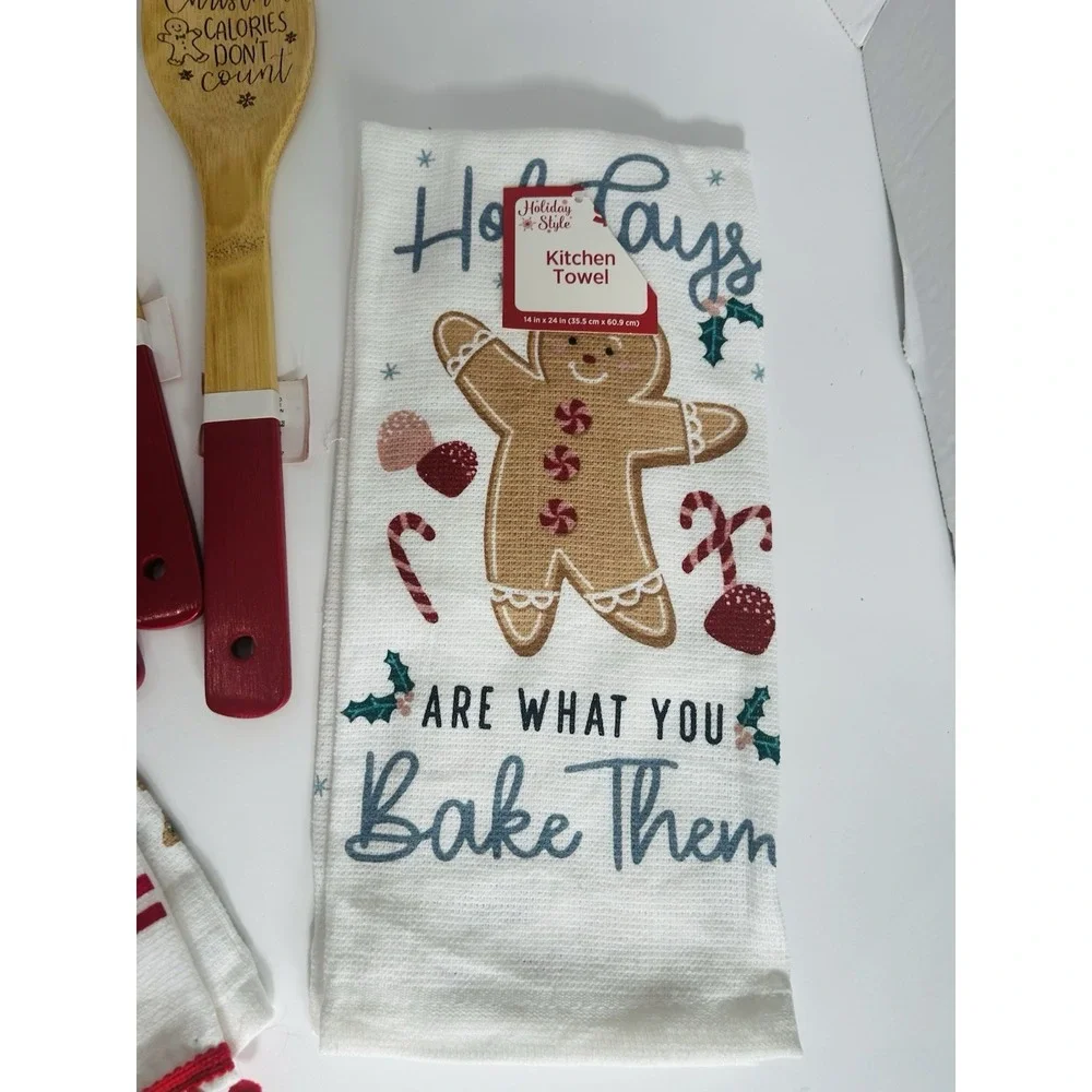 Christmas Tea Towel‎ & Spatula Set Holiday Baking Gingerbread Cookies 6 Pc Set
